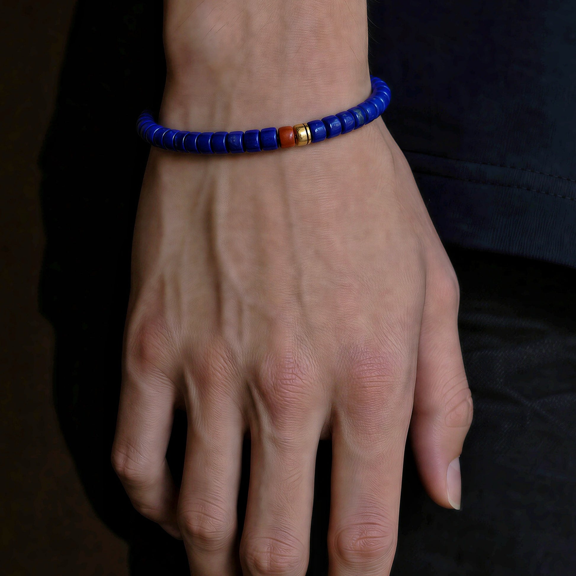 Astrum 01 lapis lazuli bracelet with red agate and gold vermeil details