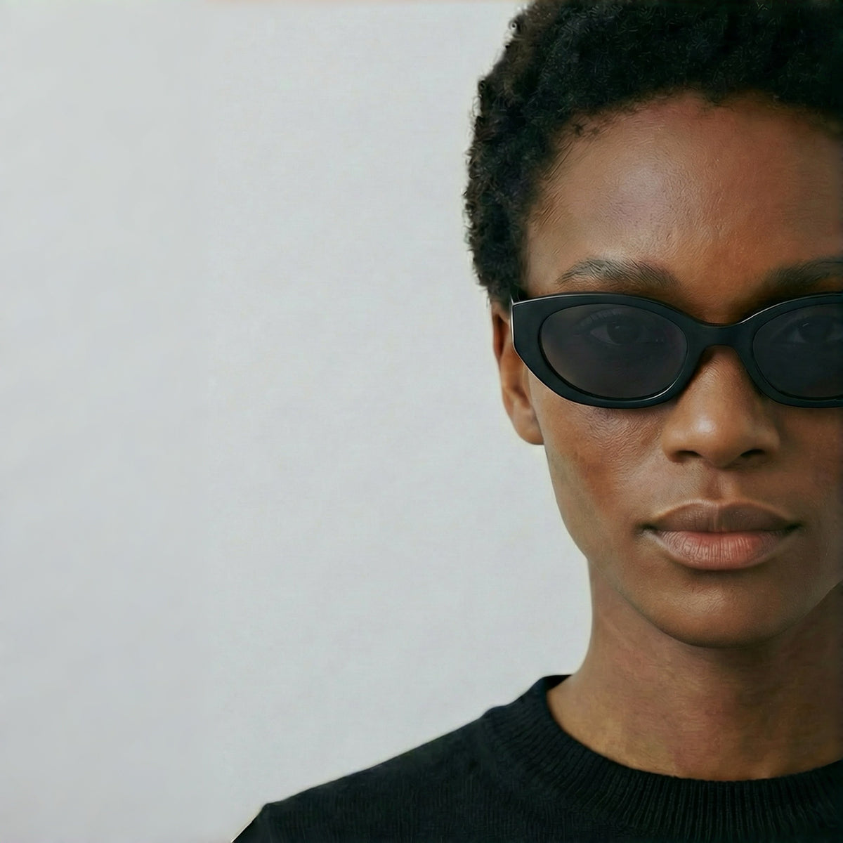 Model wearing Lost Hour sunglasses